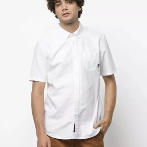 Vans mens white classic fit button down shirt in size 2xl
